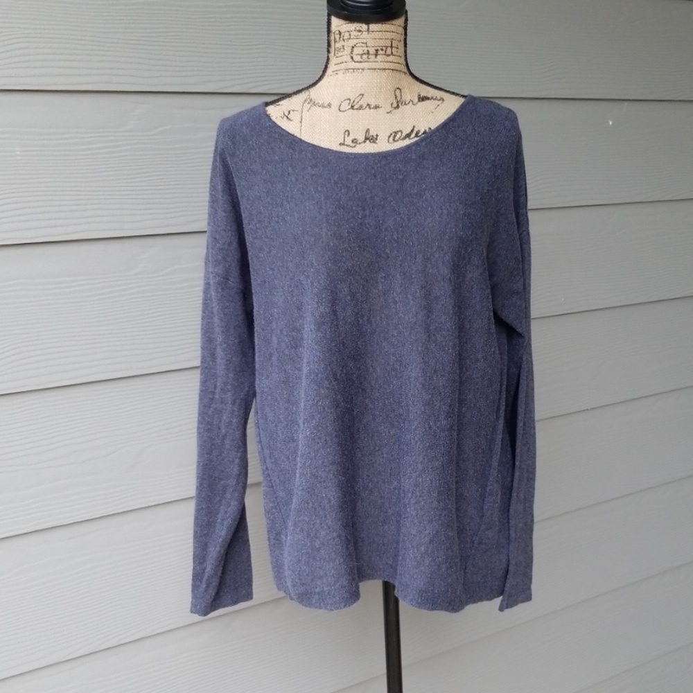 Grey long sleeve